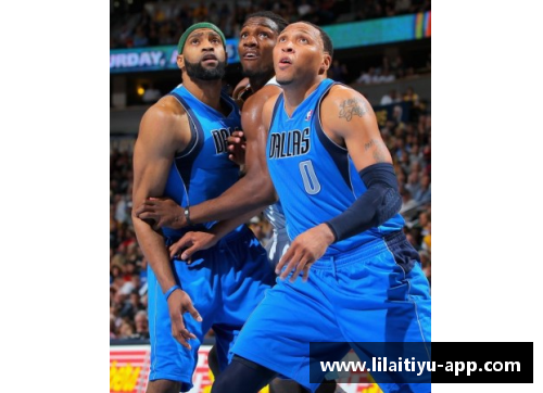 利来体育NBA防守中的奇葩瞬间：JR解鞋带与韦德的神奇之举 - 副本